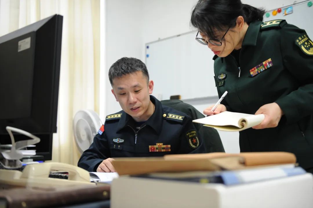 联合作战学院掀起向吴琳同志学习热潮