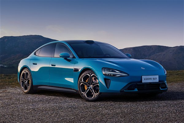 前方突然让路不要得意要警惕！雷军：这驾驶技巧很重要