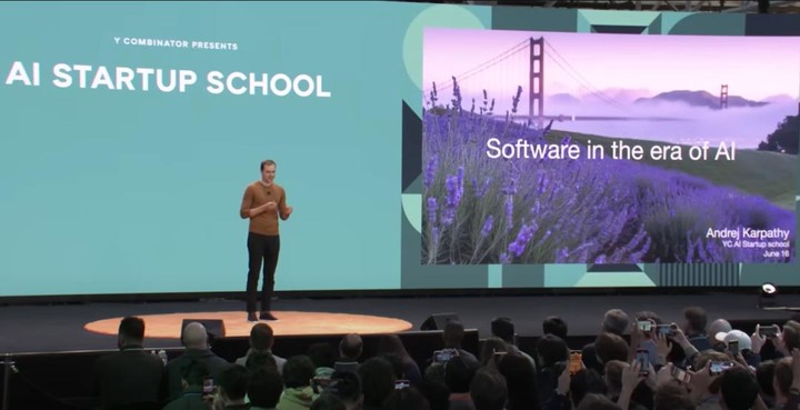 当 99% 的 AI 公司都是泡沫， 我们需要的1% AI 产品是什么 | WAIC 2025 特别策划