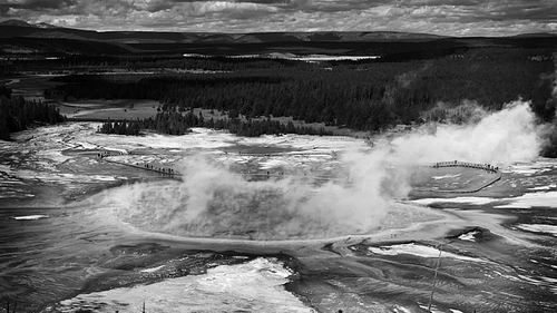 AI发现在黄石公园发生了86,000次地震