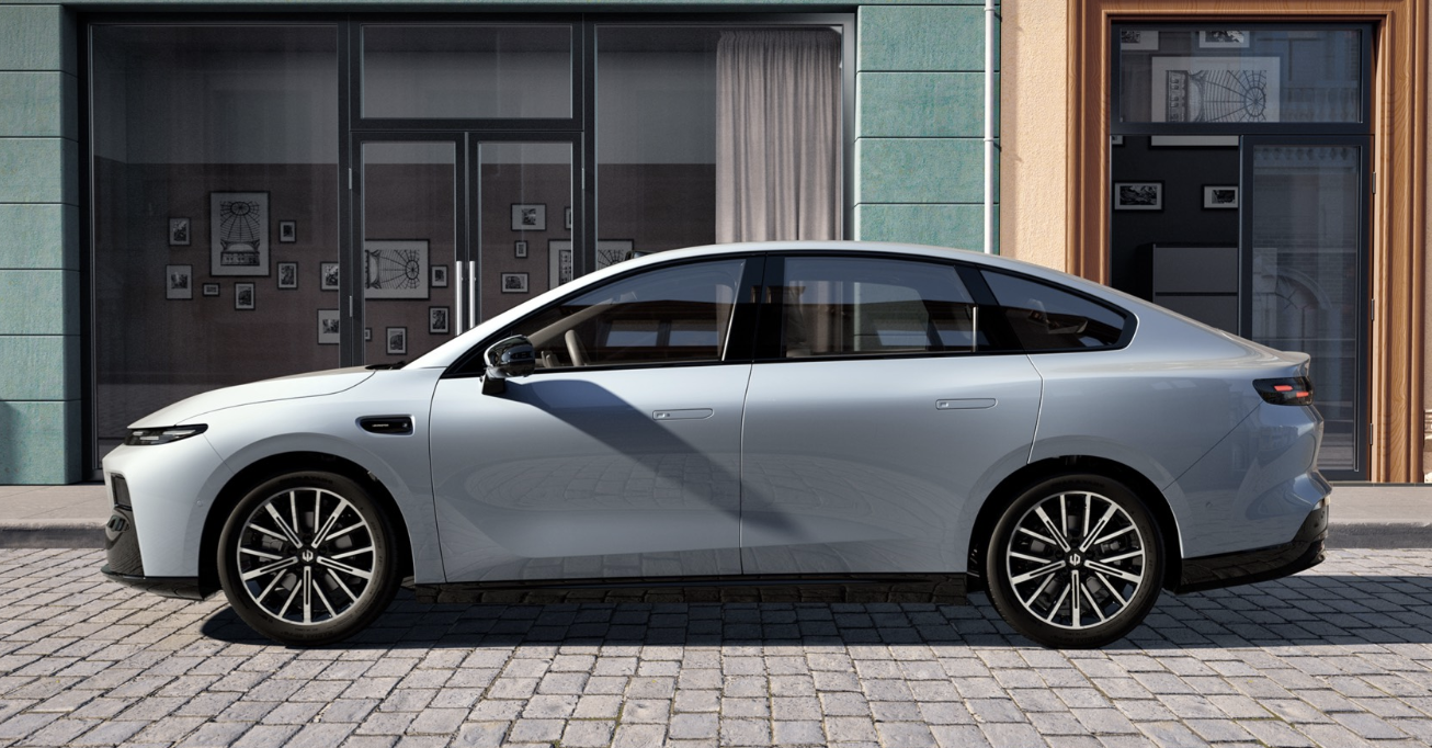 对于B01的价格为89,800元，Leap Racing推广了“媒体价