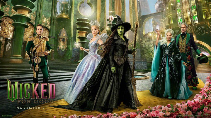 日前,大热音乐剧改编电影《魔法坏女巫(下)》(《魔法坏女巫 2》)发布新海报,多个扮装登场。