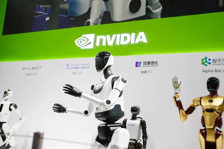 ▲这是7月17日在第三节链博会英伟达展台拍摄的机器人（新华社）