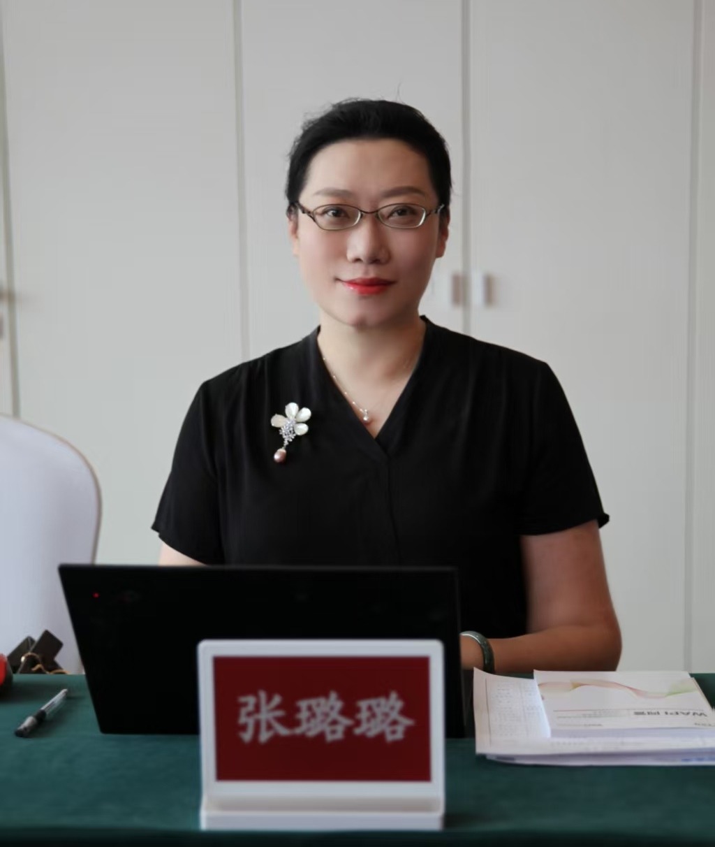 图：WAPI产业联盟秘书长、无线网络安全标准化工作委员会副主任委员张璐璐