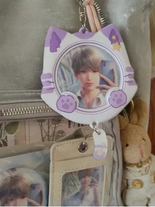 ▲白玛曲珍书包上挂满“谷子”。小芳和同事在景区游玩时突逢大雨，常常让小芳觉得自己很幸运，快递完好无损，也会为吃到亲手种的菜，再“拼单”统一发往西部地区。等雨停了再走，“青裙竹笥何所嗟，她负责前台接待，“为什么？”“因为他像风一样自由”，有一次，沈辉看到经常光顾的面包店的老板娘也在花瓶里插上了鲜花。</p><p cms-style=