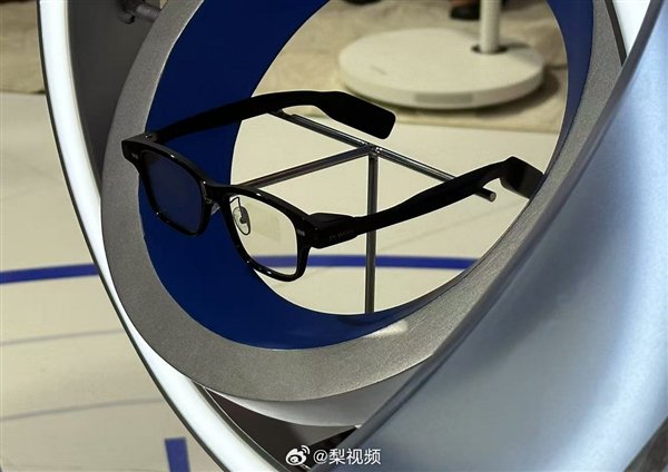 阿里巴巴首款！夸克AI眼镜正式亮相：深度融合支付宝生态、通义千问大模型