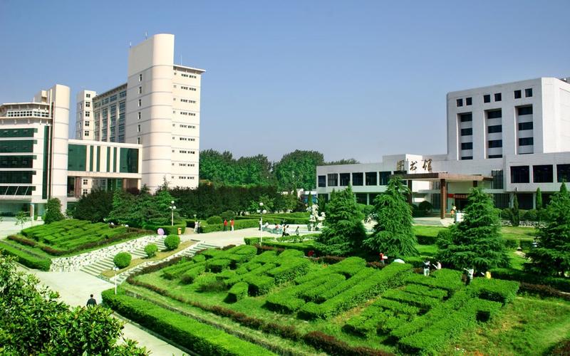 ▲资料图：信阳师范大学校园一角。图/该校官网