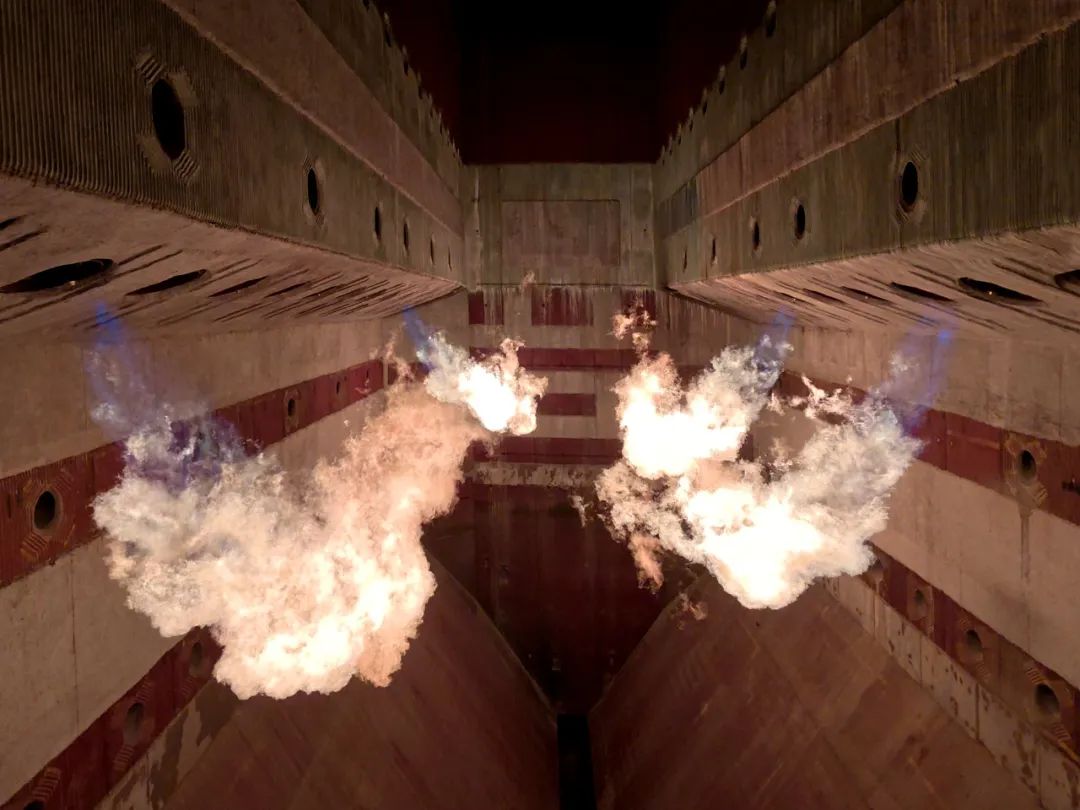 ▲ 世界首台 660 兆瓦超超临界“W”火焰锅炉内部燃烧状态，图源贵州金元