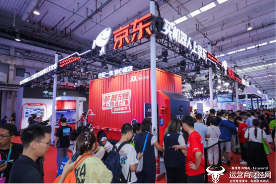 京东物流“狼族”系列亮相机器人大会 无人轻卡首秀诠释智慧供应链硬实力