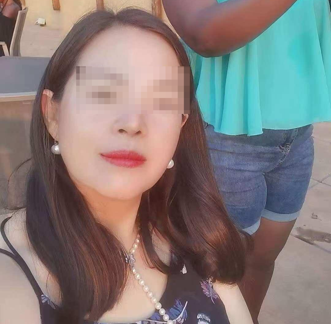 中国女农场主在非洲被绑架后遇害!嫌犯系其聘用的经理,在警方枪口下跳河逃跑,因体力不支溺水身亡,遗体已浮出水面