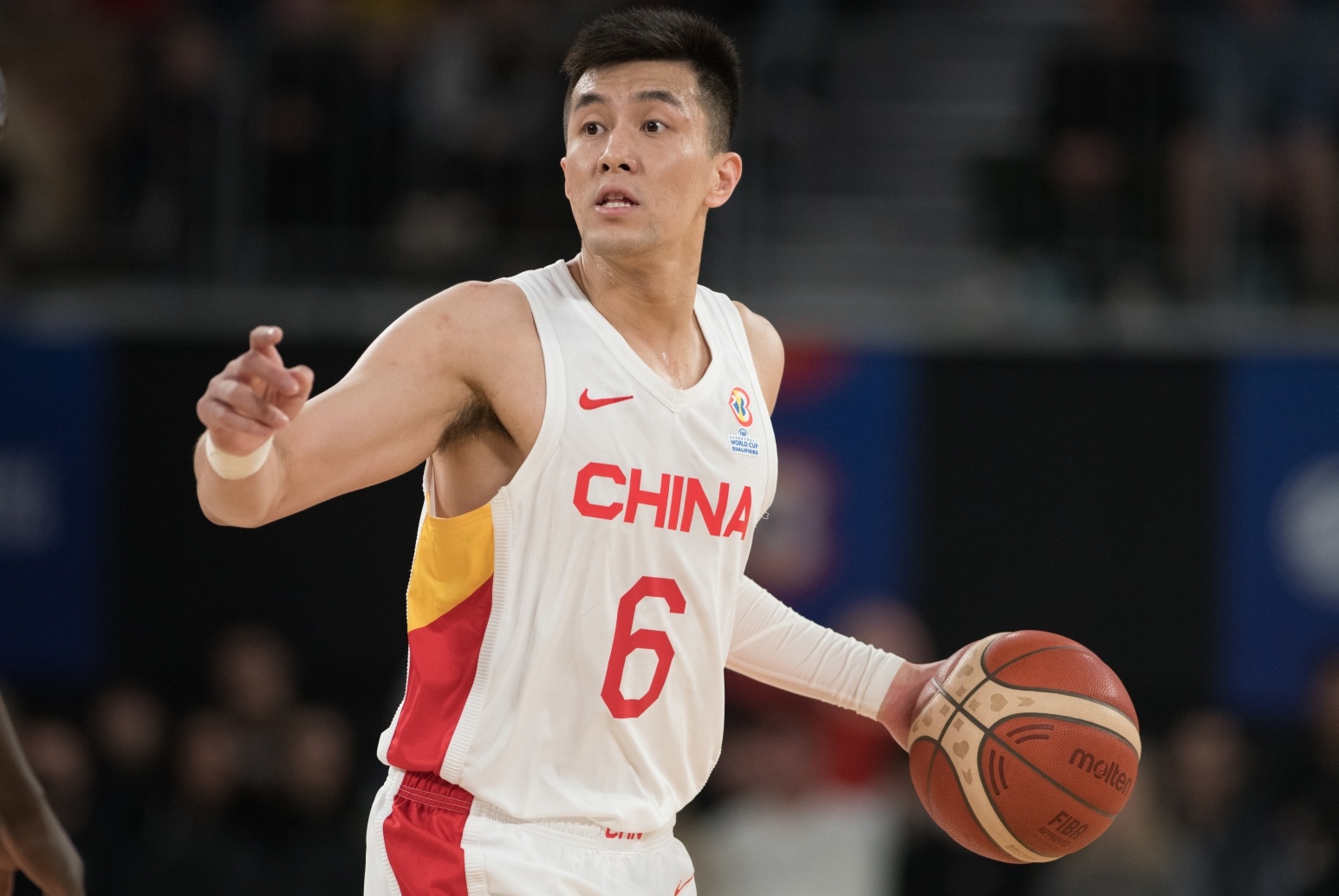 郭艾伦去年:我达不到河村的表现 他值得赞扬 我们寄希望于下一代