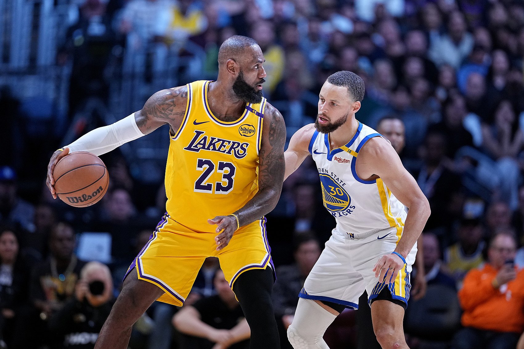 Skip:NBA圣诞大战虽阵容强大 但也无法和三场NFL直播竞争