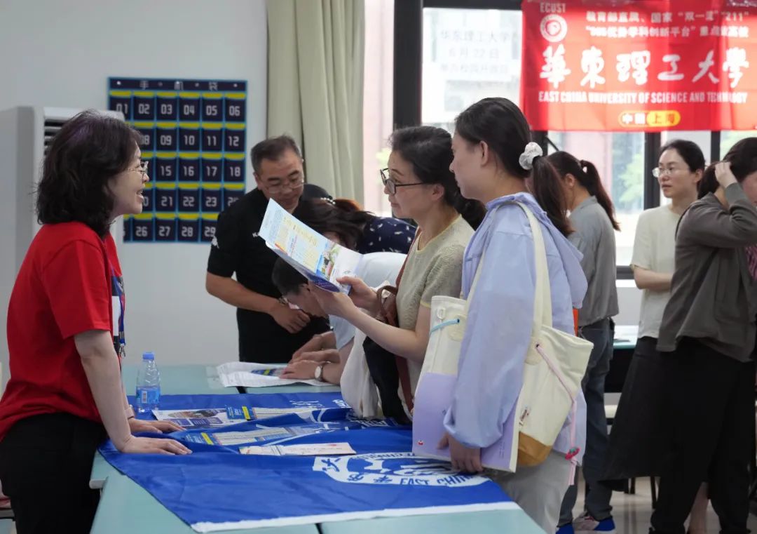 风险提示 | 10亿市场乱象:谁在收割考生的人生抉择?