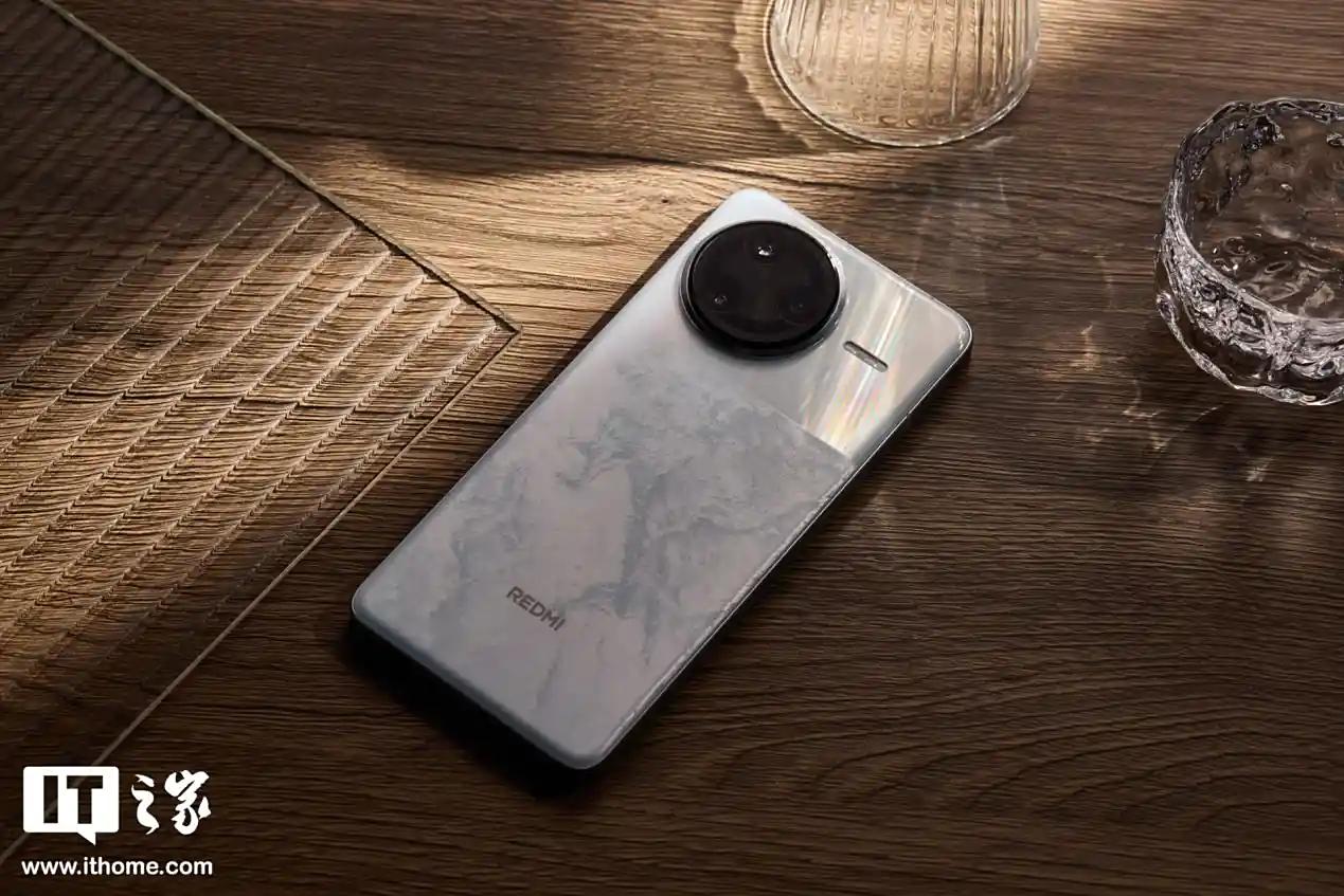 ▲ IT之家实拍：REDMI K80 Pro 手机