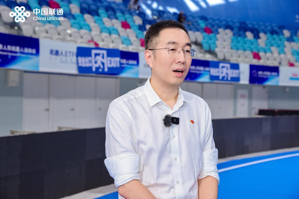 北京联通副总经理秦洋接受采访