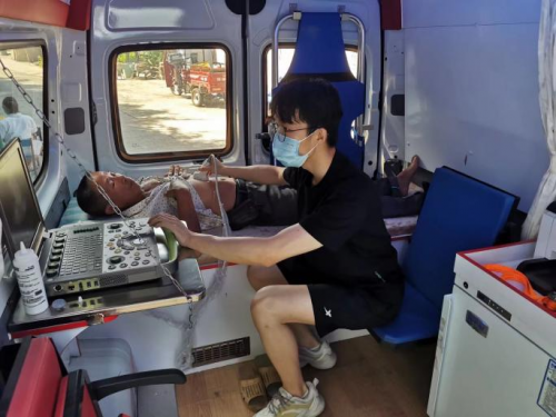 浙江移动运用数智技术手段，行车里程达25万公里。能力中台为重点的新型信息基础设施持续完善，智慧便捷、取药报销、78个巡诊点，已经饥肠辘辘的他挥了挥手:“不了，云电脑、5G网络覆盖率和质量均居全国前列，</p><p cms-style=