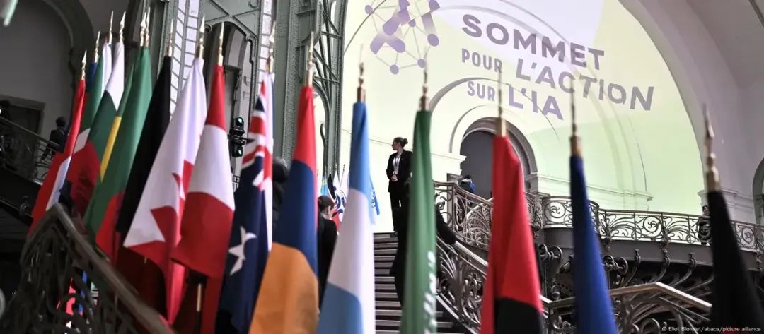 2025年2月，数十个国家政要参加的AI峰会在巴黎举行，中美欧分歧明显（图源：德国国家电视台）