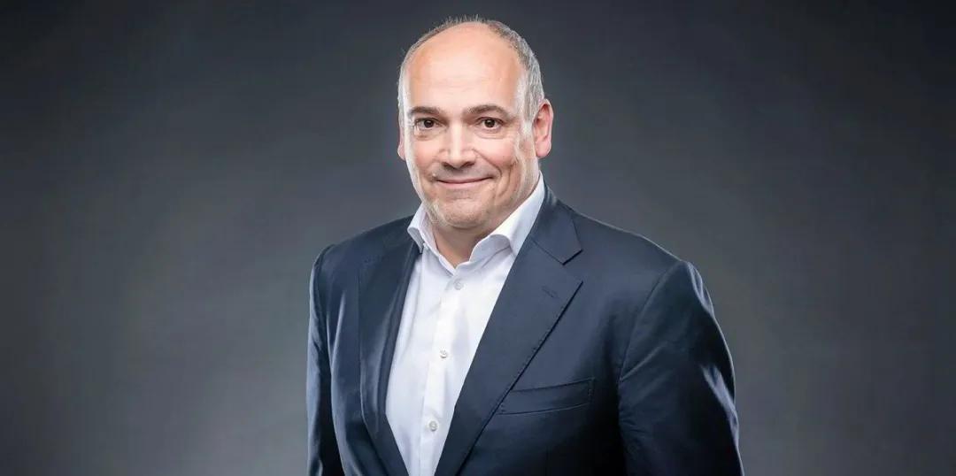 赫伯罗特首席执行官Rolf Habben Jansen