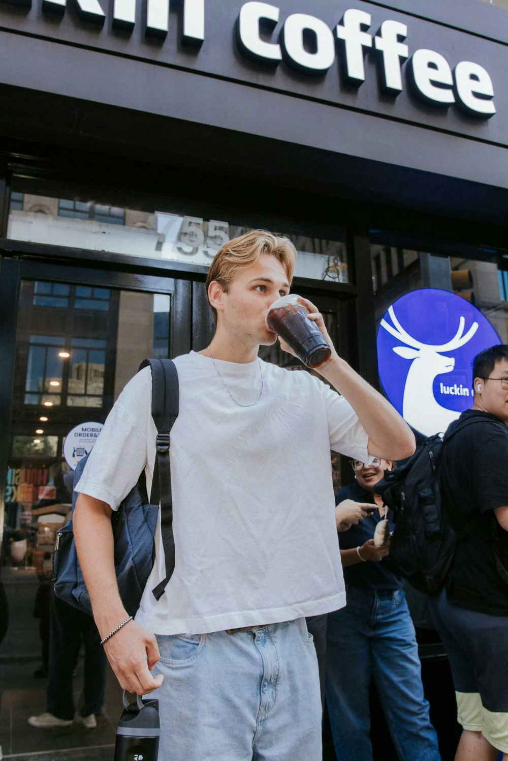 图片来源：瑞幸咖啡官微