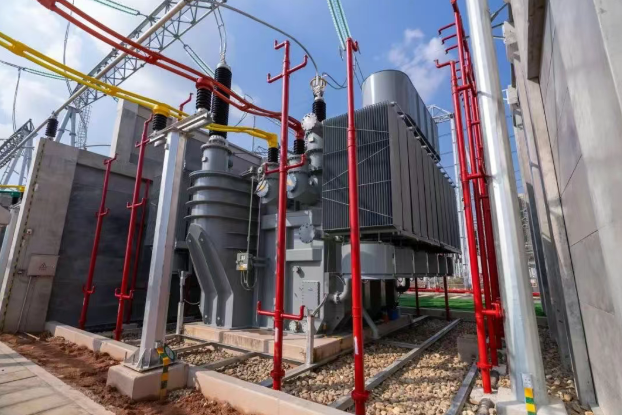 全球首台 500 千伏植物油变压器在