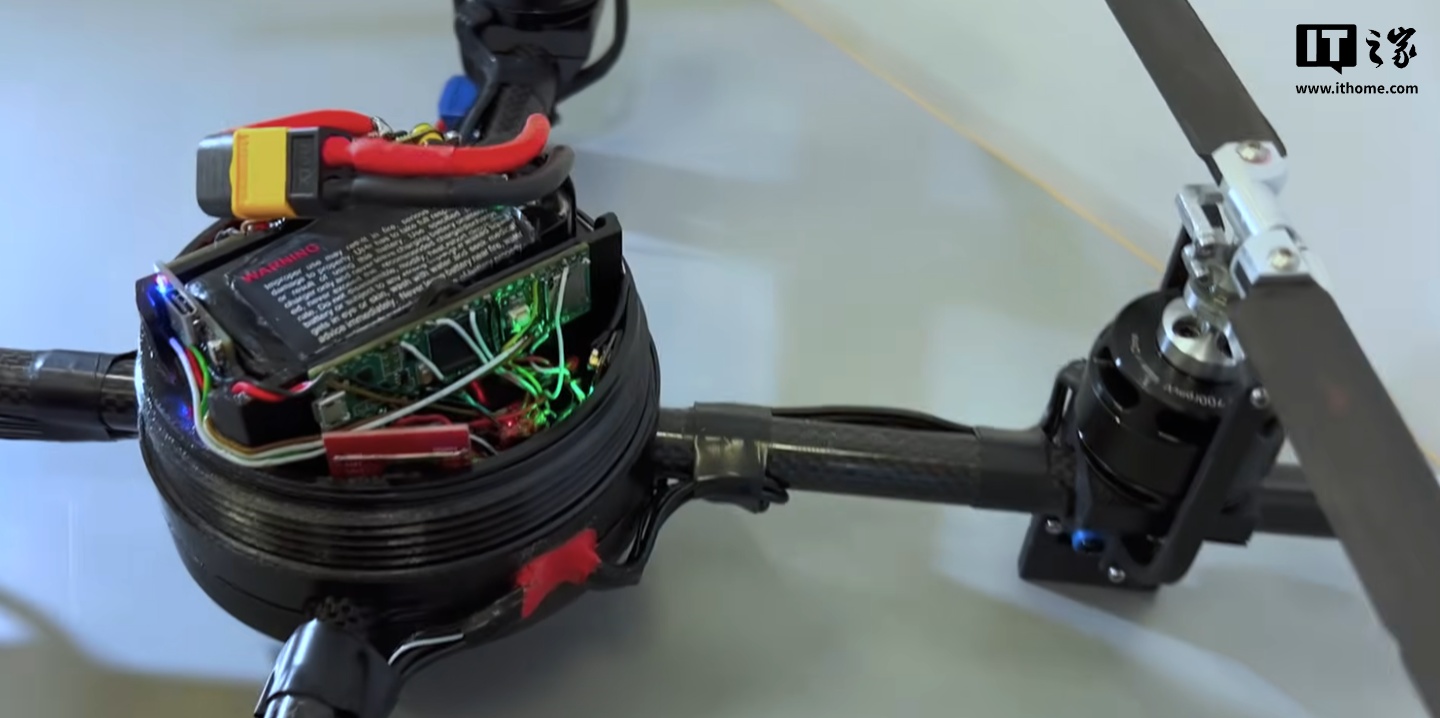 ▲ 无人机内部结构