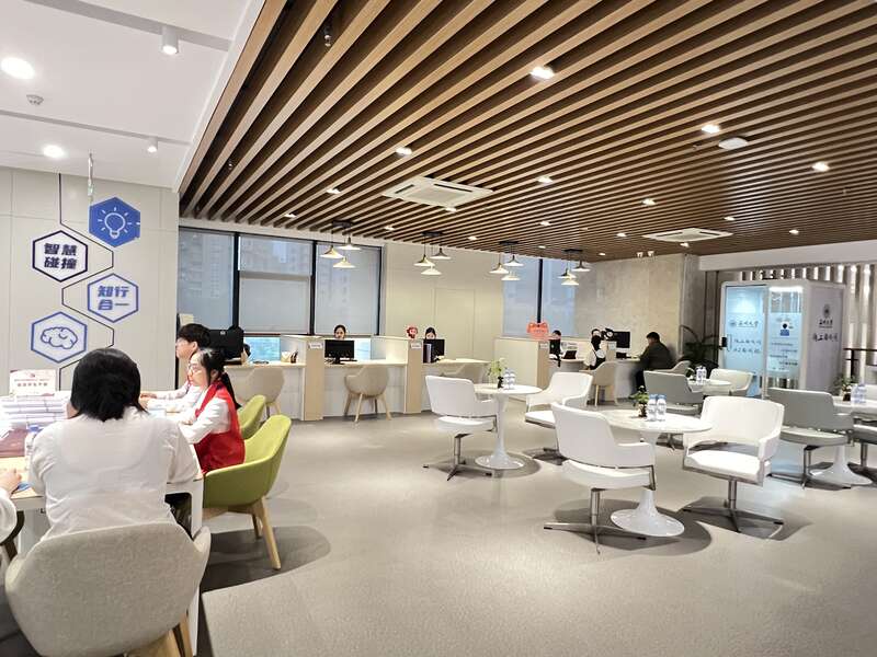 温州大学就业服务一体化中心。受访者供图