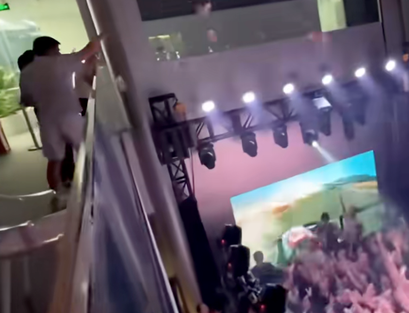 （截图，有点糊，诸位看个意思）