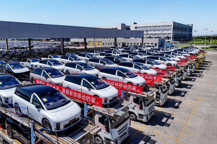 理想 i8 今日开启全国交付，李想邀请卡车司机共进午餐