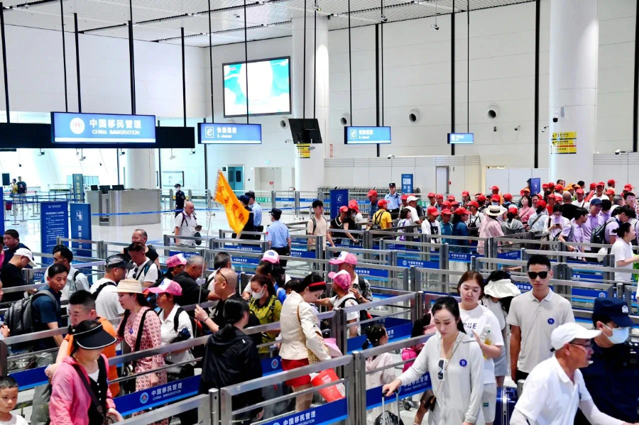 （莲塘口岸；图/罗湖发布）