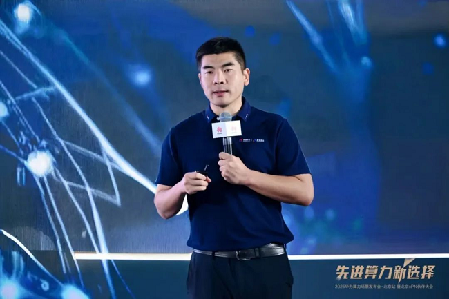     软通华方企业级产品管理部总经理邓忠良