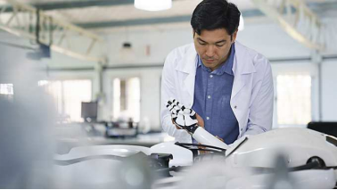 英飞凌为人形机器人提供电机控制解决方案