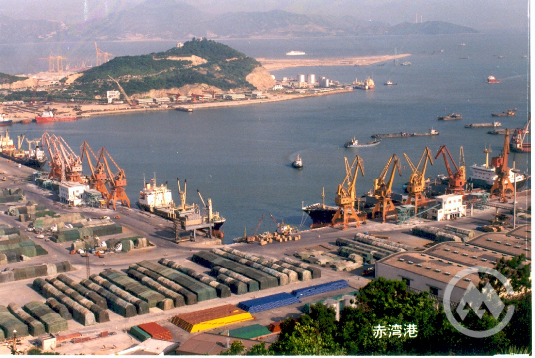 21世纪初的蛇口港,赤湾港