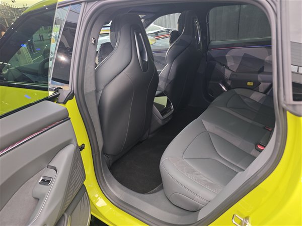 超越百万保时捷！何小鹏：全新小鹏P7可能是后排空间最大的轿跑