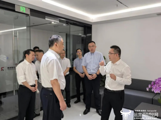 工信部装备工业一司赴成都市锦江 调研车路云一体化示范区建设 “锦江样本”建成全国首个多模态大模型云控平台