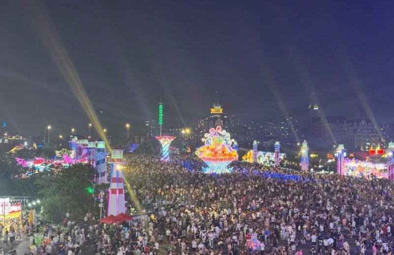 青岛国际啤酒节现场