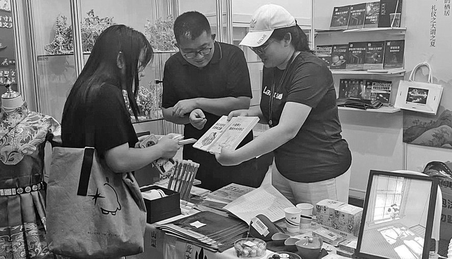 本报记者 侯伟 摄