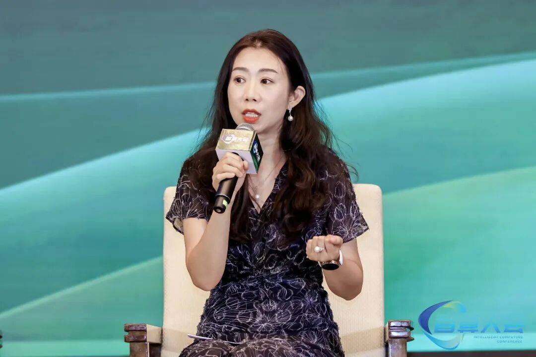 优刻得副总裁韩畅在会上发言