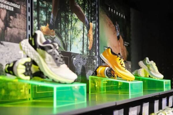 迪卡侬KIPRUN专业跑鞋