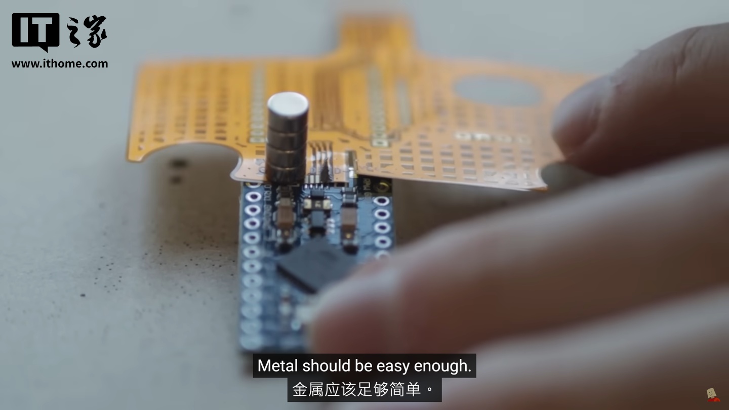 ▲ 键盘驱动版焊接过程