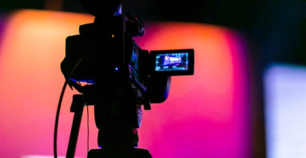 李世民扮演者景区跳科目三：我缺钱