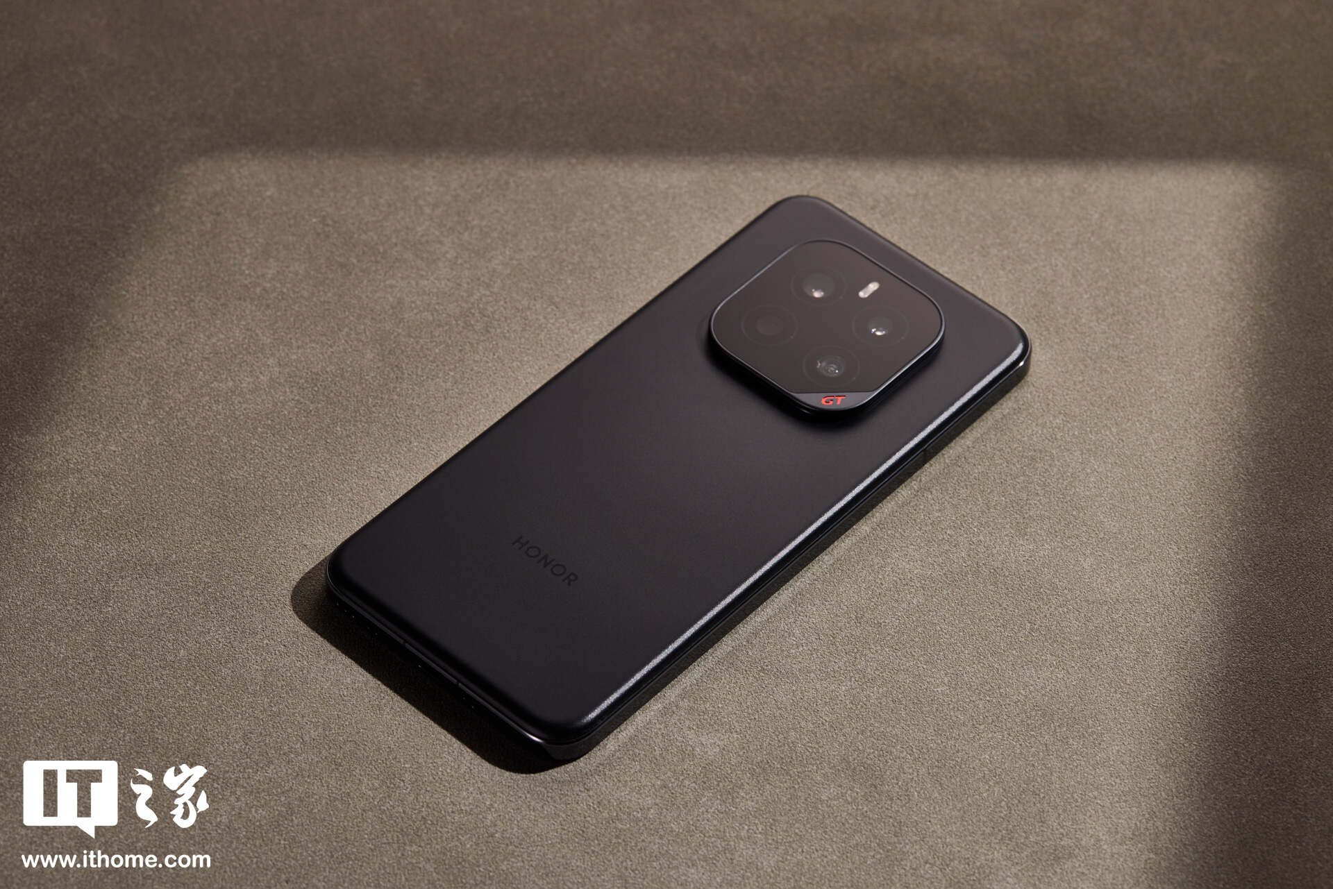 ▲ IT之家图赏：荣耀 GT Pro 实拍