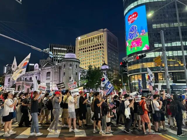 重拳打击!韩国警方出手整治右翼团体反华集会|反华_新浪财经_新浪网