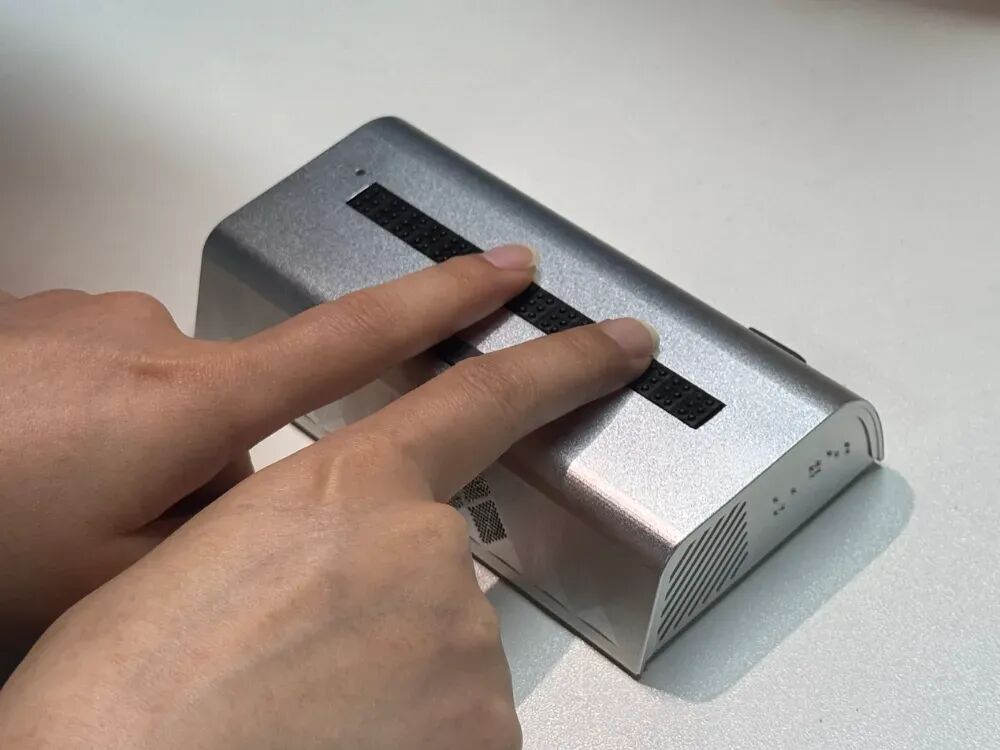 无界启航生产的“方寸”点显器