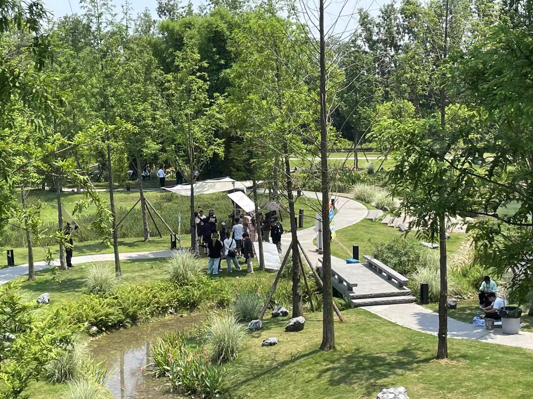 四川成都农博园短剧拍摄现场 时代财经摄