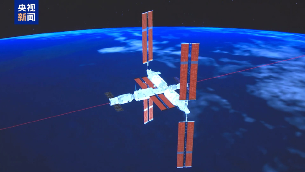 2024年11月16日，天舟八号货运飞船入轨后顺利完成状态设置，成功对接于空间站天和核心舱后向端口。图片来源：央视新闻