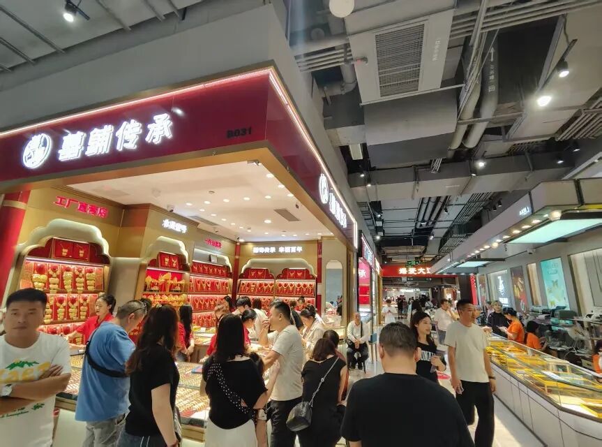 水贝各大黄金市场交易正常。