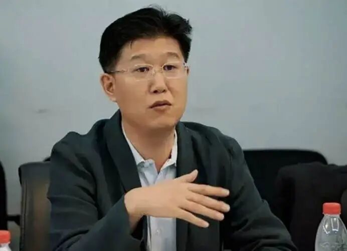 东方通董事长黄永军