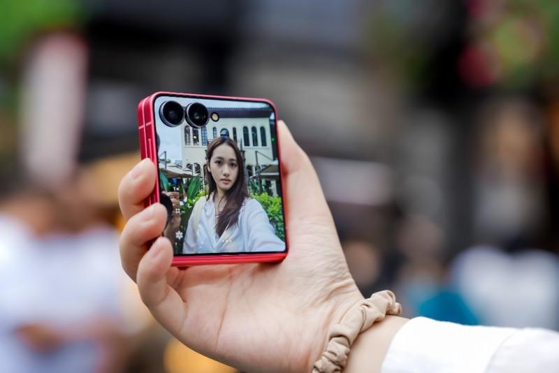 三星Galaxy Z Flip7自拍体验