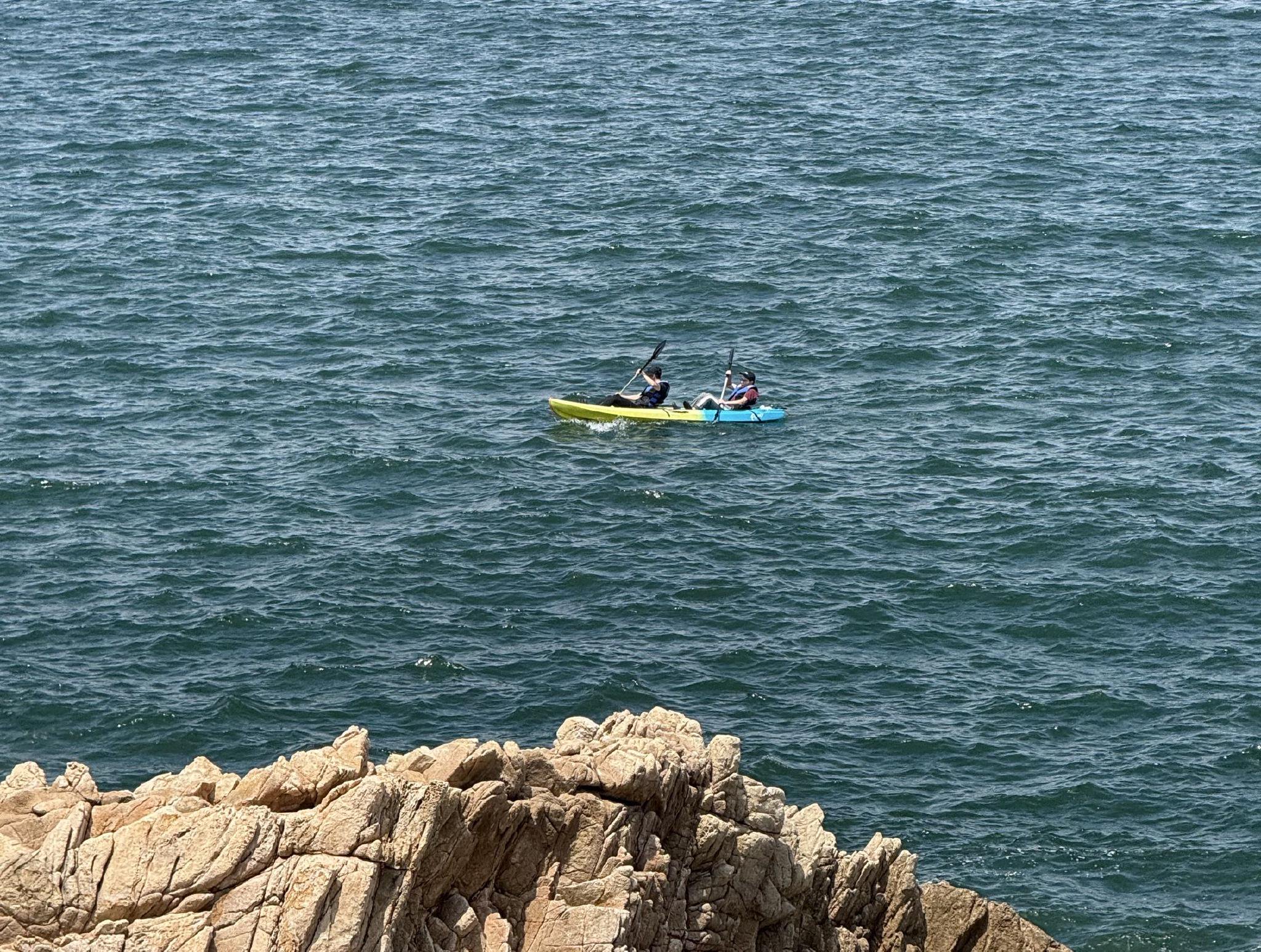 两人一艇，乘风破浪，时代财经摄