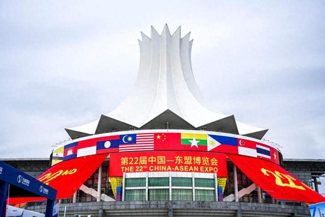 这是9月17日拍摄的广西南宁国际会展中心。新华社记者 曹祎铭 摄